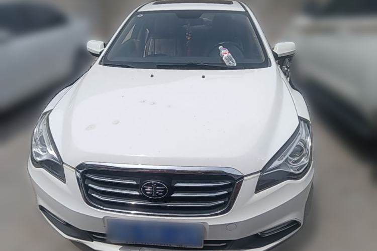 Used Bestune B50 2013 1.6L manual luxury version Front