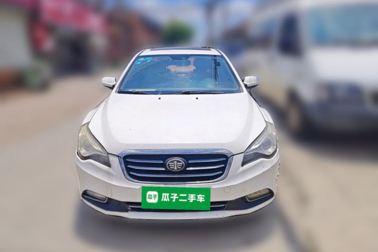 Used Bestune B50 2013 1.6L automatic luxury version Front