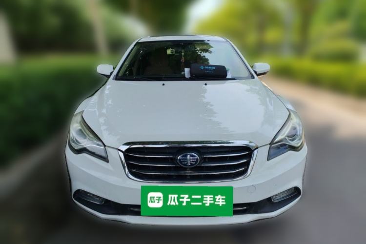 Used Bestune B50 2013 1.6L manual luxury version Front