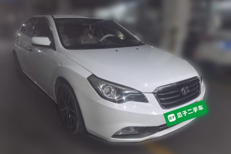 Used Bestune B50 2013 1.6L manual luxury version Front Right 45 Deg