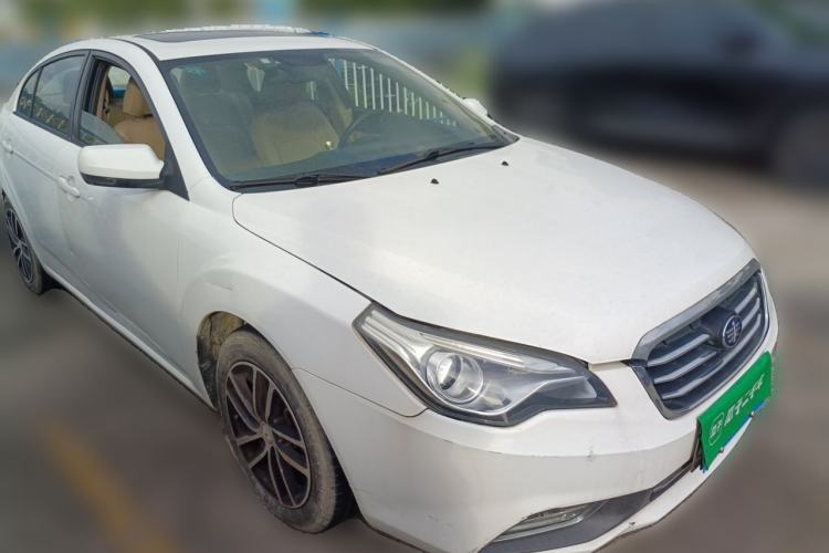 Used Bestune B50 2013 1.6L manual luxury version Front Right 45 Deg