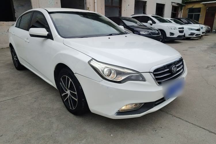 Used Bestune B50 2013 1.6L manual Comfort trim level Front Right 45 Deg