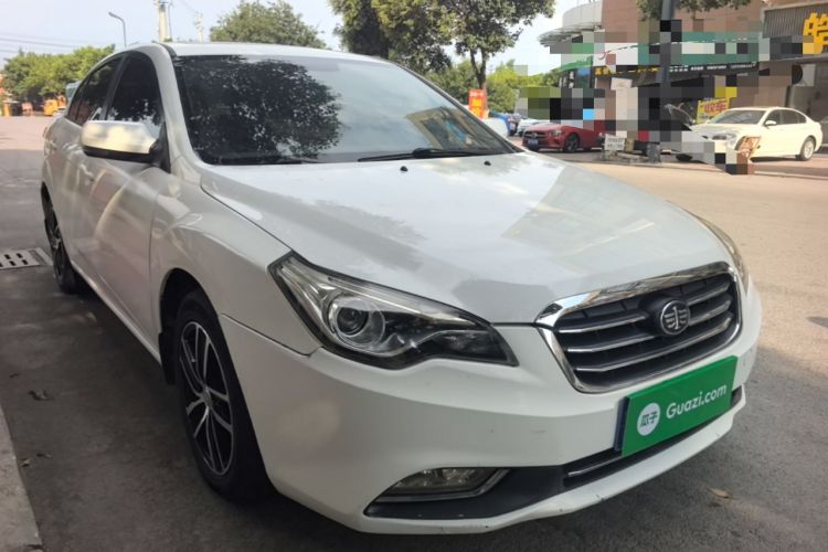 Used Bestune B50 2013 1.6L manual luxury version Front Right 45 Deg