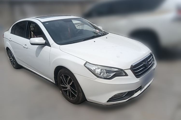 Used Bestune B50 2013 1.6L manual luxury version Front Right 45 Deg