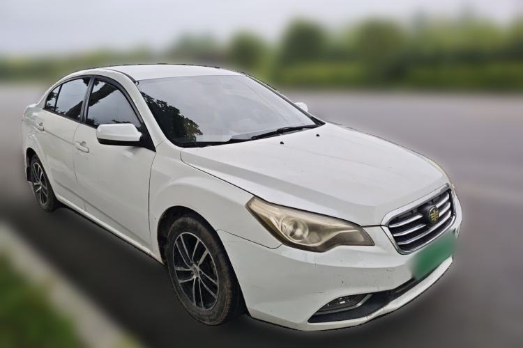 Used Bestune B50 2013 1.6L manual Comfort trim level Front Right 45 Deg