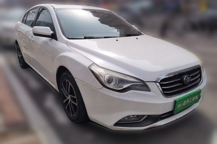 Used Bestune B50 2013 1.6L automatic luxury version Front Right 45 Deg