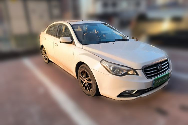 Used Bestune B50 2013 1.6L manual luxury version Front Right 45 Deg