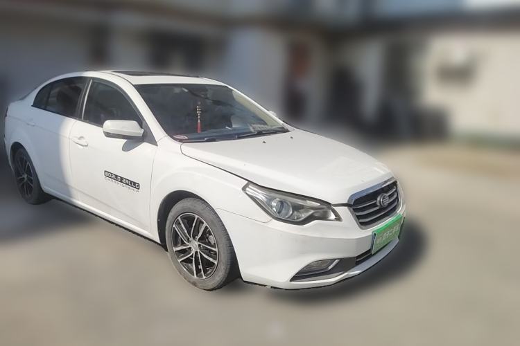 Used Bestune B50 2013 1.6L automatic luxury version Front Right 45 Deg