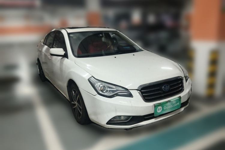 Used Bestune B50 2013 1.6L automatic luxury version Front Right 45 Deg
