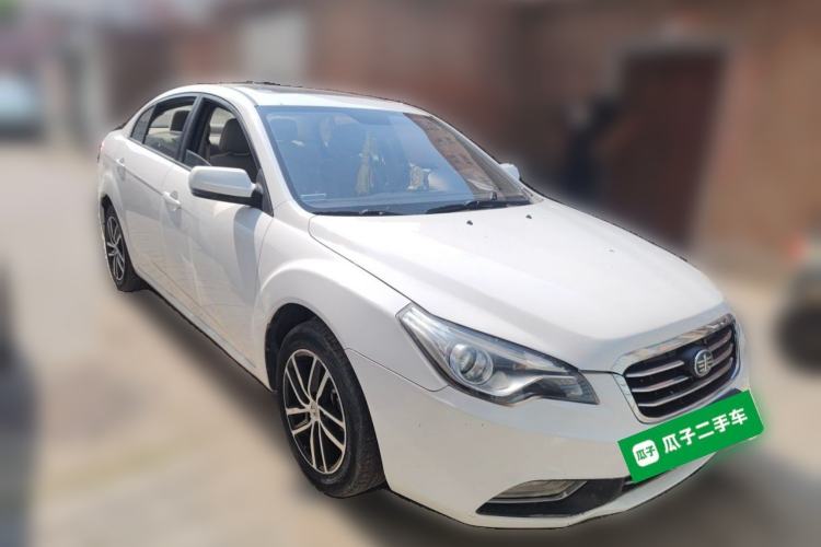 Used Bestune B50 2013 1.6L manual luxury version Front Right 45 Deg