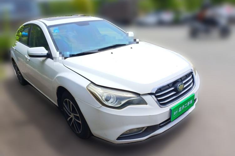 Used Bestune B50 2013 1.6L automatic luxury version Front Right 45 Deg