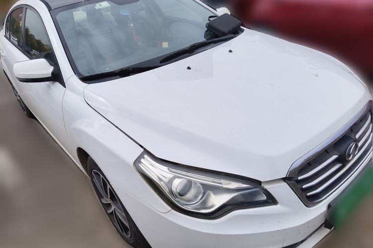 Used Bestune B50 2013 1.6L manual luxury version Front Right 45 Deg