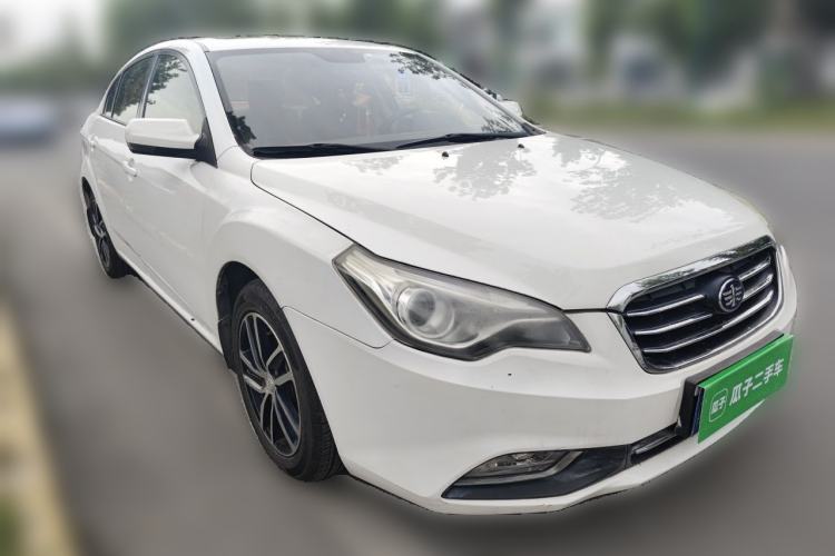 Used Bestune B50 2013 1.6L manual luxury version Front Right 45 Deg