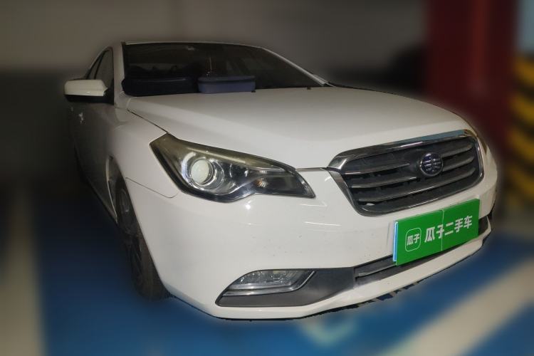 Used Bestune B50 2013 1.6L automatic luxury version Front Right 45 Deg