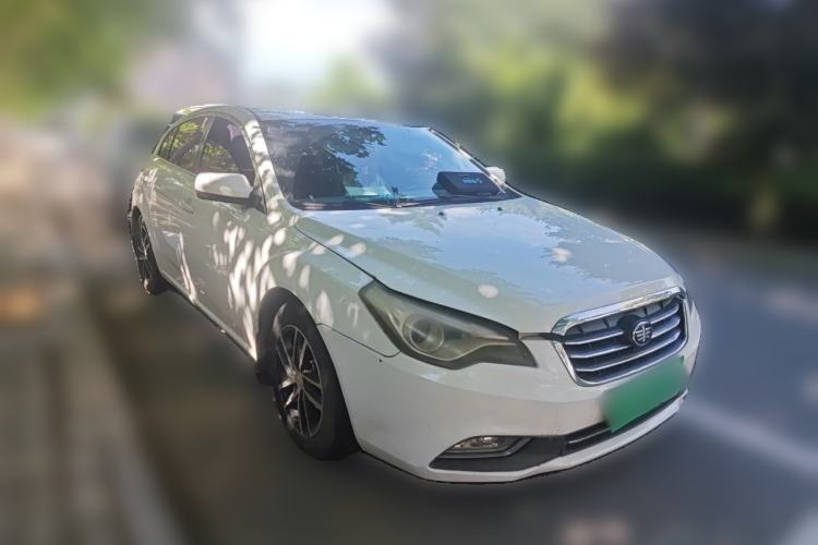 Used Bestune B50 2013 1.6L automatic luxury version Front Right 45 Deg