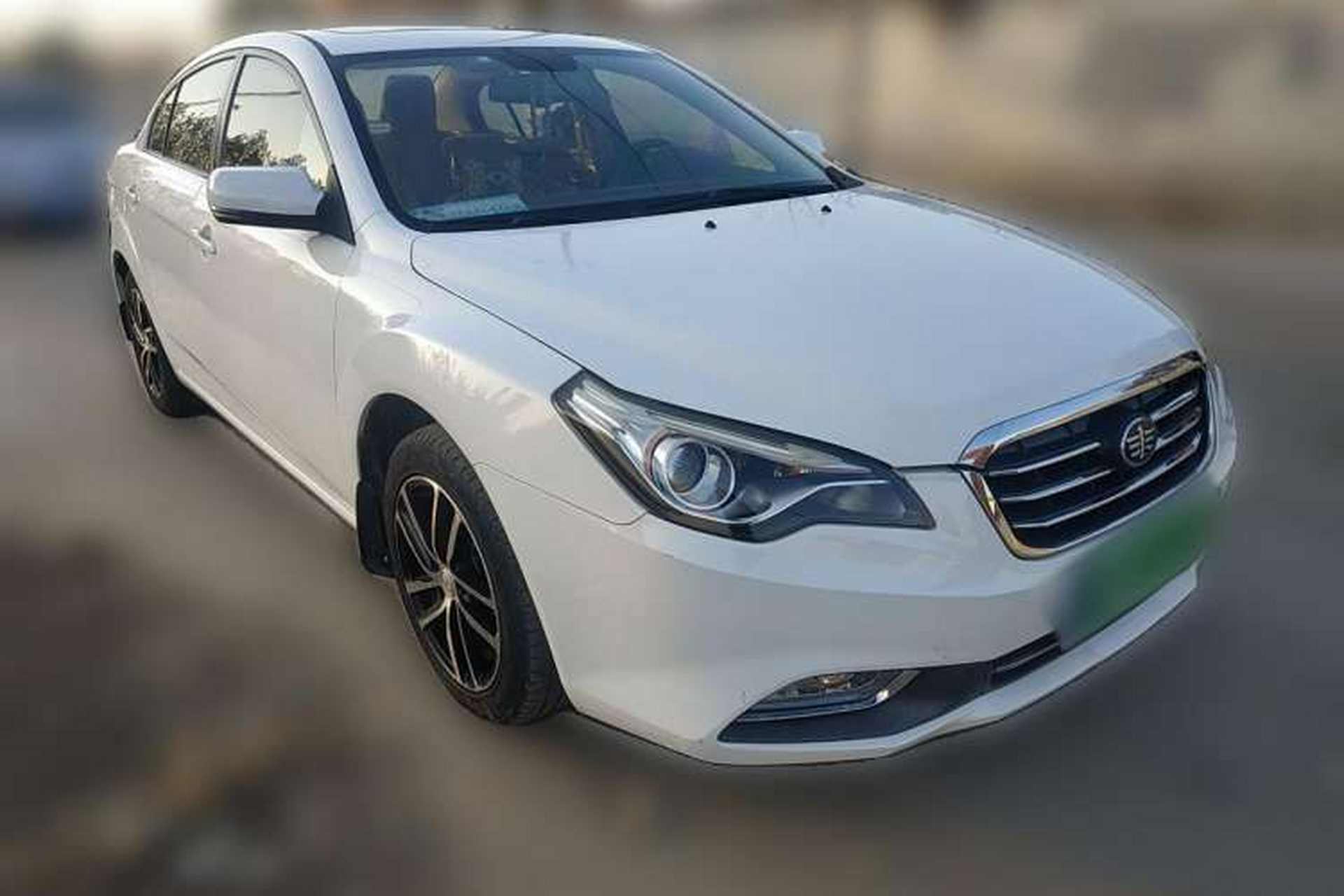 Used Bestune B50 2013 1.6L manual luxury version Front Right 45 Deg
