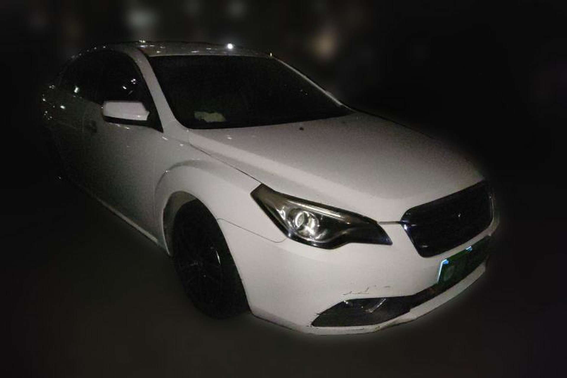 Used Bestune B50 2013 1.6L manual Comfort trim level Front Right 45 Deg