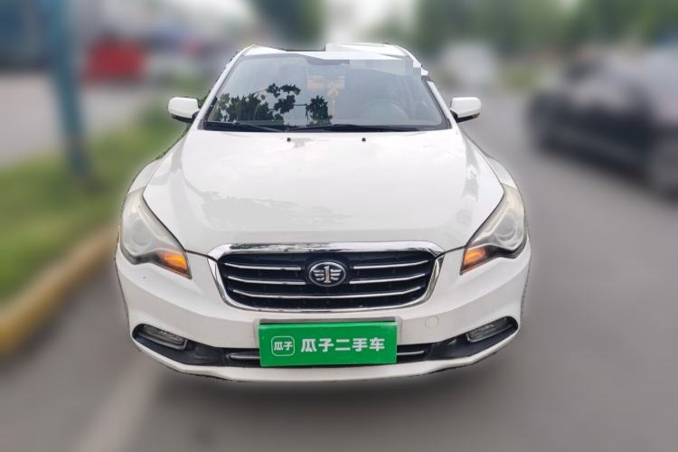Used Bestune B50 2013 1.6L manual luxury version Front