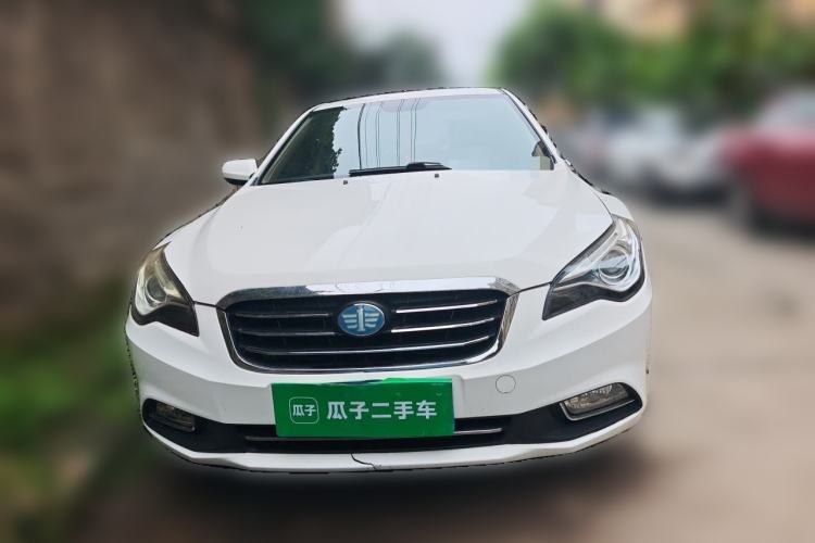 Used Bestune B50 2013 1.6L automatic luxury version Front