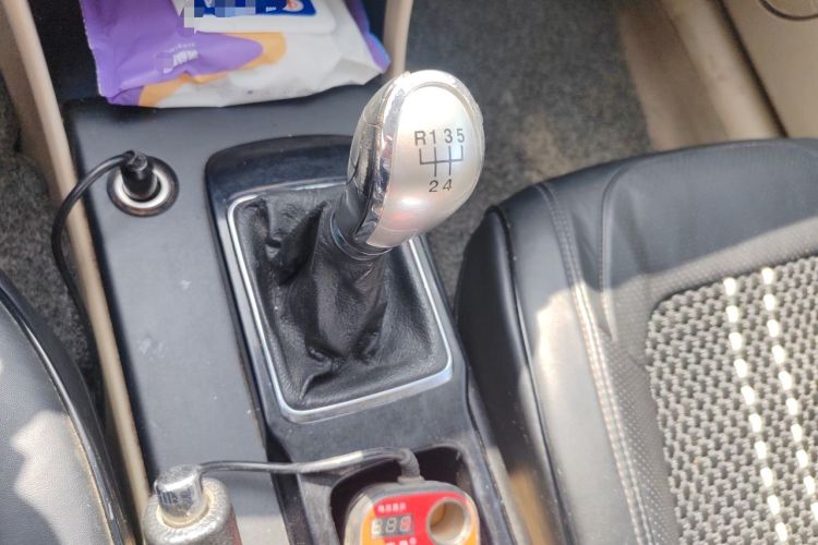 Used Bestune B50 2013 1.6L manual luxury version Gear Lever