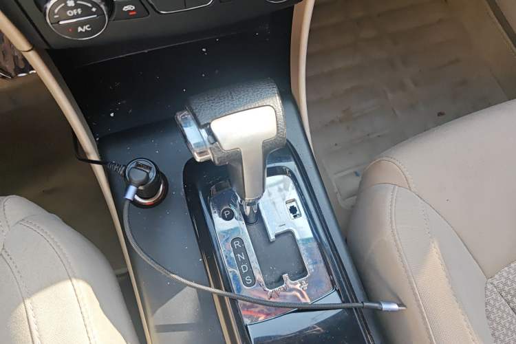 Used Bestune B50 2013 1.6L automatic luxury version Gear Lever