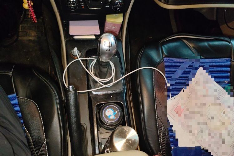 Used Bestune B50 2013 1.6L manual luxury version Gear Lever