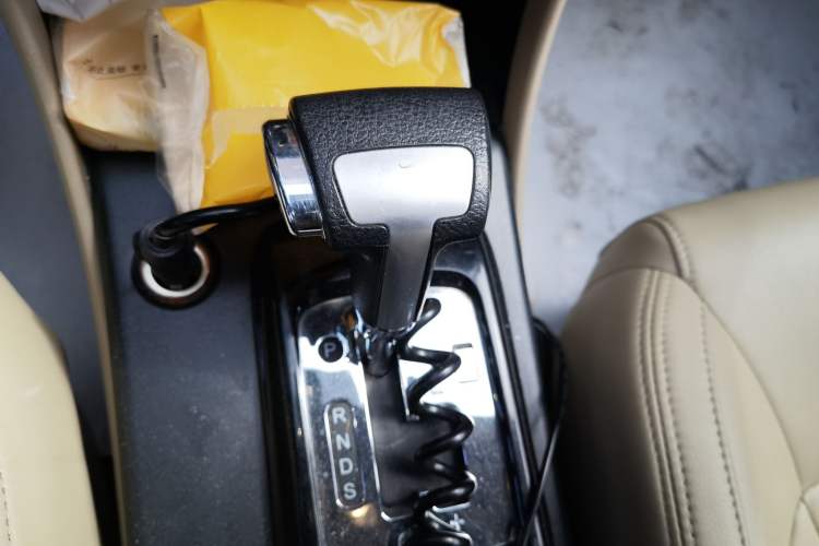 Used Bestune B50 2013 1.6L automatic luxury version
