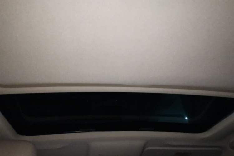 Used Bestune B50 2013 1.6L automatic luxury version Headliner