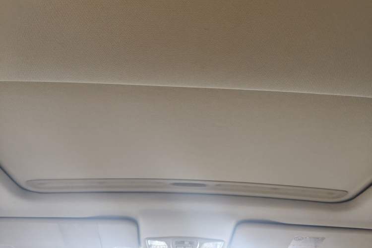 Used Bestune B50 2013 1.6L automatic luxury version Headliner