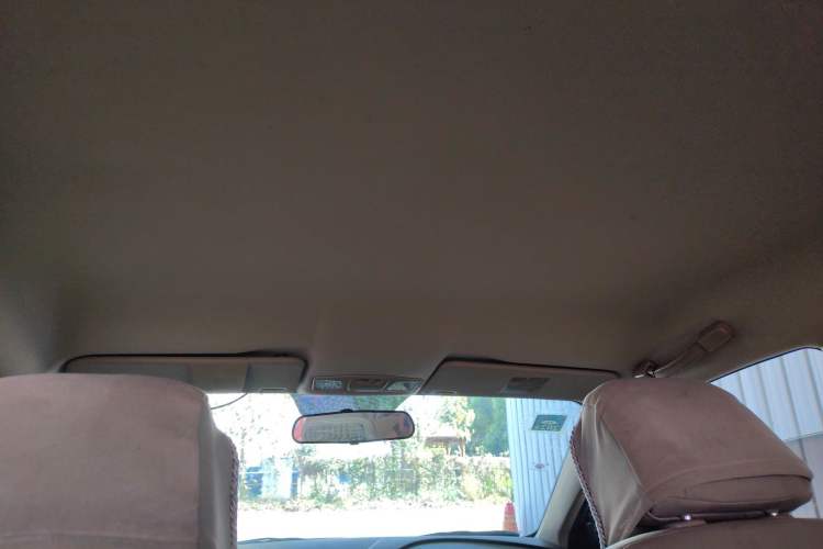 Used Bestune B50 2013 1.6L manual Comfort trim level Headliner