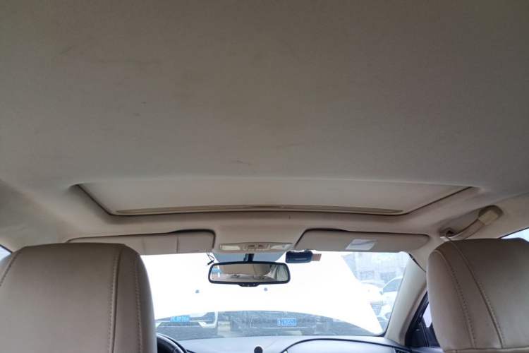 Used Bestune B50 2013 1.6L manual luxury version Headliner