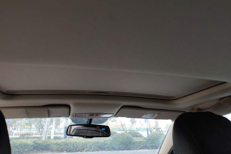 Used Bestune B50 2013 1.6L manual luxury version Headliner