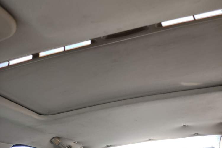Used Bestune B50 2013 1.6L automatic luxury version Headliner