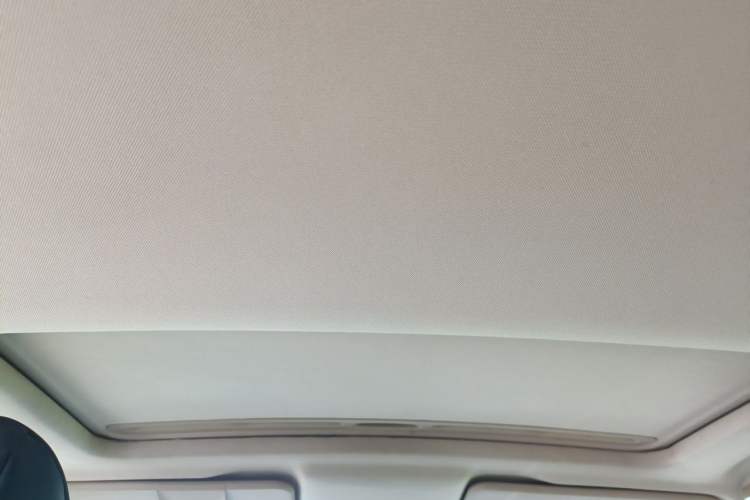 Used Bestune B50 2013 1.6L automatic luxury version Headliner