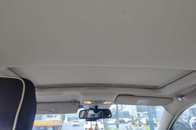 Used Bestune B50 2013 1.6L manual luxury version Headliner