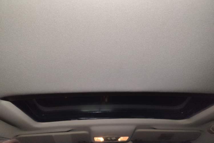 Used Bestune B50 2013 1.6L automatic luxury version Headliner