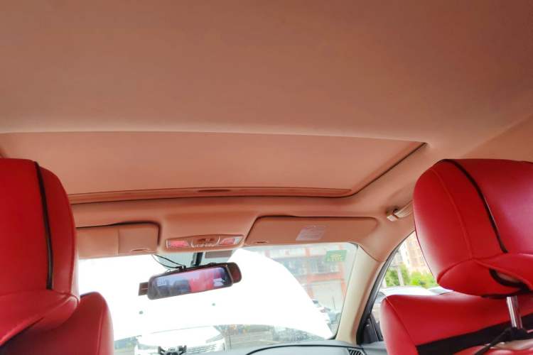 Used Bestune B50 2013 1.6L manual luxury version Headliner