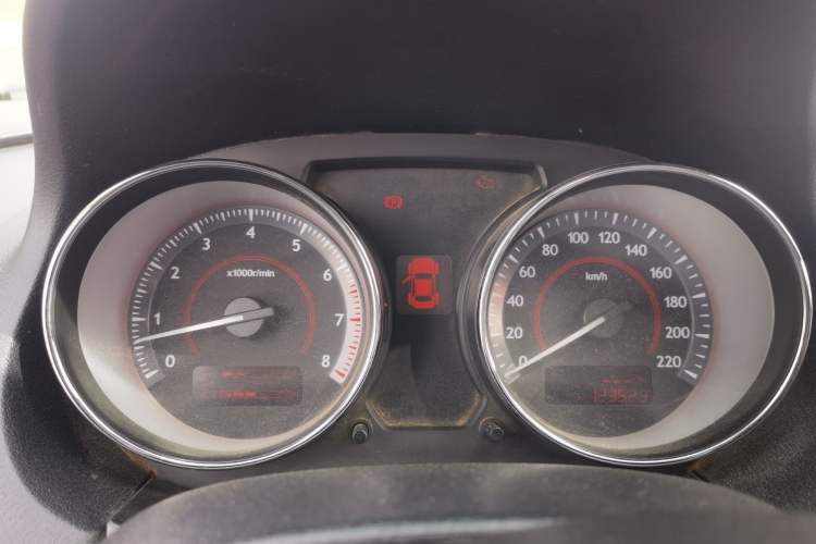 Used Bestune B50 2013 1.6L manual Comfort trim level Instrument Cluster