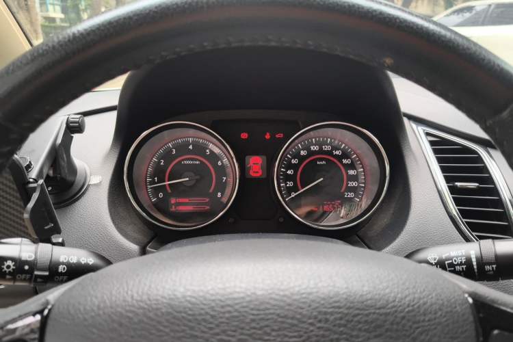 Used Bestune B50 2013 1.6L manual luxury version Instrument Cluster