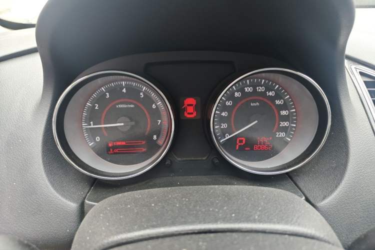 Used Bestune B50 2013 1.6L automatic luxury version Instrument Cluster