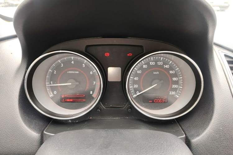 Used Bestune B50 2013 1.6L manual Comfort trim level Instrument Cluster