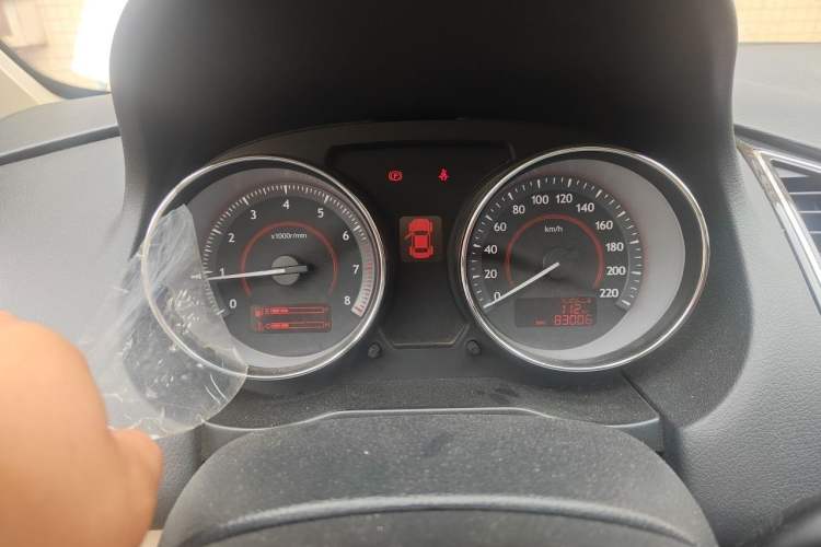 Used Bestune B50 2013 1.6L manual luxury version Instrument Cluster