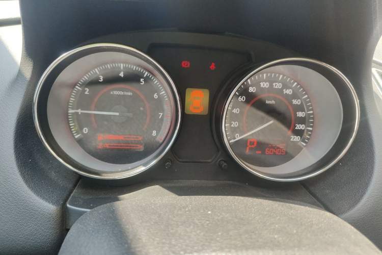 Used Bestune B50 2013 1.6L automatic luxury version Instrument Cluster