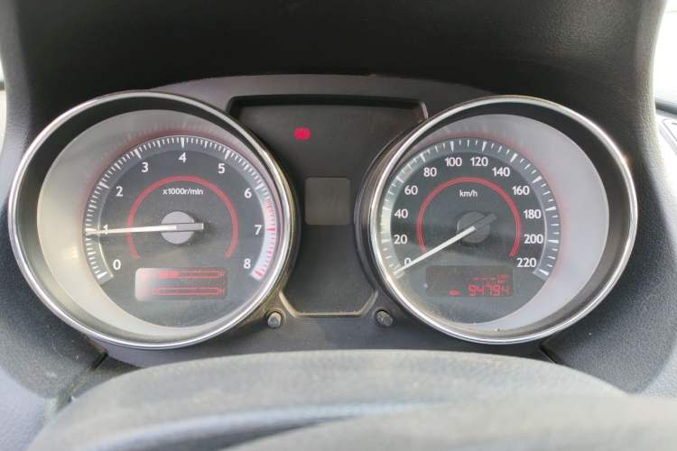 Used Bestune B50 2013 1.6L manual luxury version Instrument Cluster