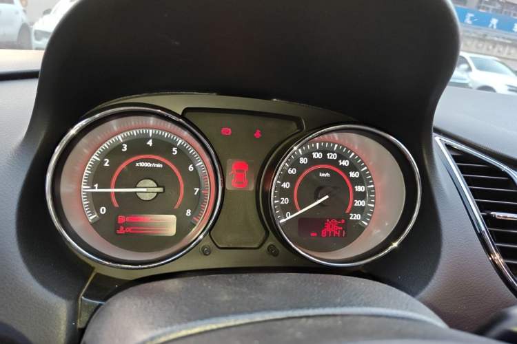 Used Bestune B50 2013 1.6L manual luxury version Instrument Cluster