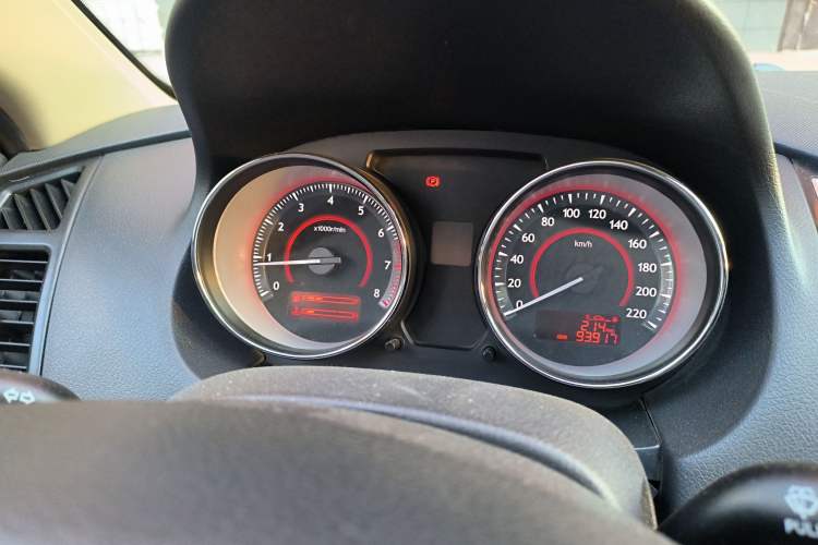 Used Bestune B50 2013 1.6L manual luxury version Instrument Cluster
