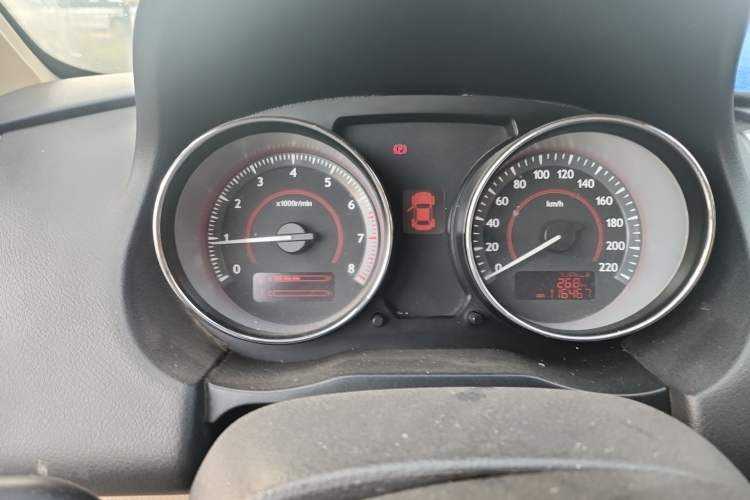 Used Bestune B50 2013 1.6L manual luxury version Instrument Cluster