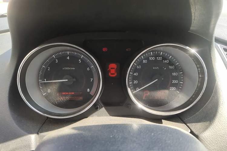 Used Bestune B50 2013 1.6L automatic luxury version Instrument Cluster