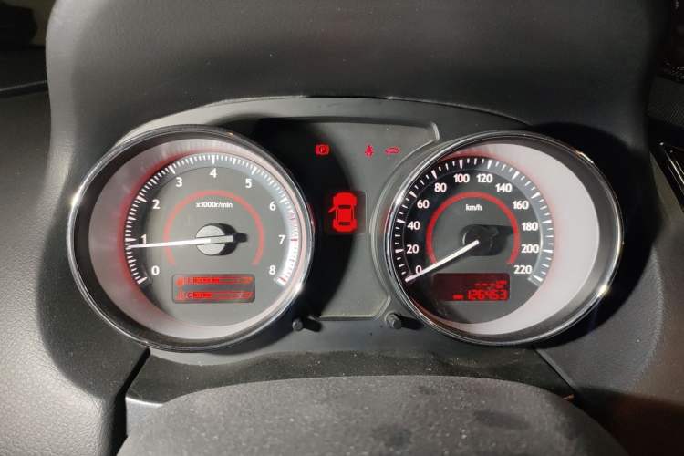 Used Bestune B50 2013 1.6L manual luxury version Instrument Cluster
