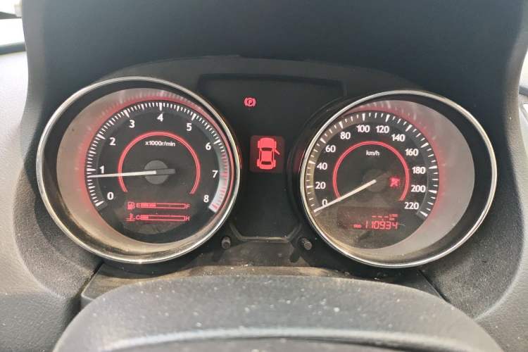 Used Bestune B50 2013 1.6L manual Comfort trim level Instrument Cluster